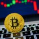 Los precios de FRIEND, AKT y GRT suben a medida que Bitcoin cae por debajo de $62,000