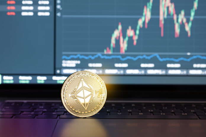 ¿Cómo ha reaccionado el precio de Ethereum (ETH) a la aprobación de los ETF spot?