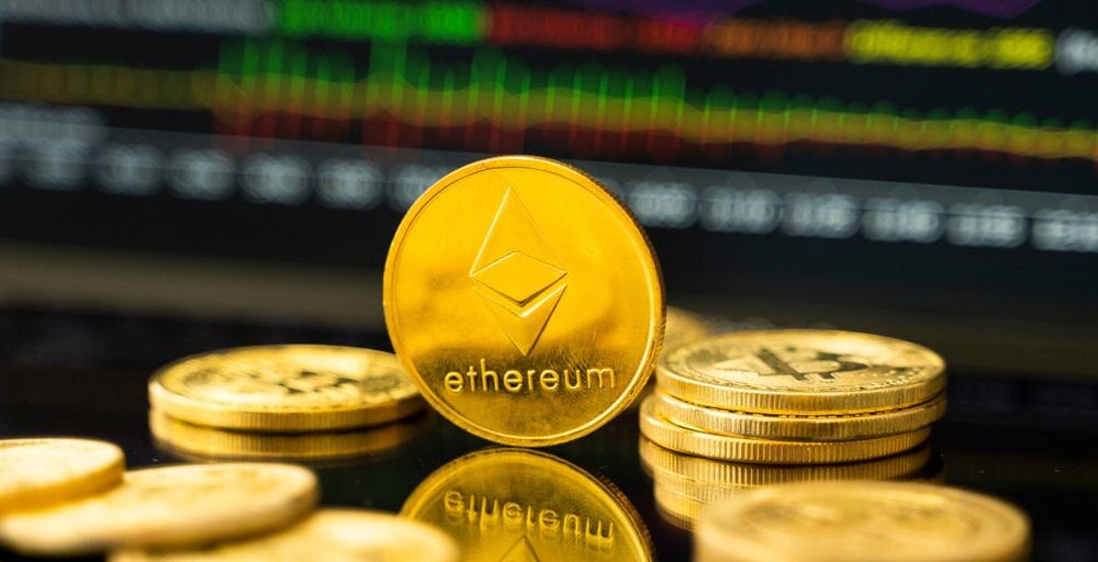 Fondos de Bitcoin y Ethereum Atraen Otros $185 Millones Tras Euforia de Los ETFs de ETH