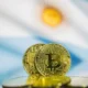 Varios componentes de la reforma fiscal impactarán sobre los usuarios de criptomonedas en Argentina - Fuente: stock.adobe.com