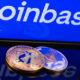 Coinbase y MicroStrategy aumentan a medida que Bitcoin recupera $59,000