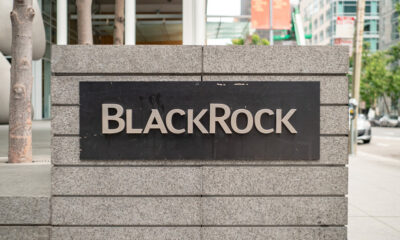 Los ETF de BlackRock superan a los ETF en escala de grises mientras Bitcoin Dogs se prepara para cotizar en tres bolsas